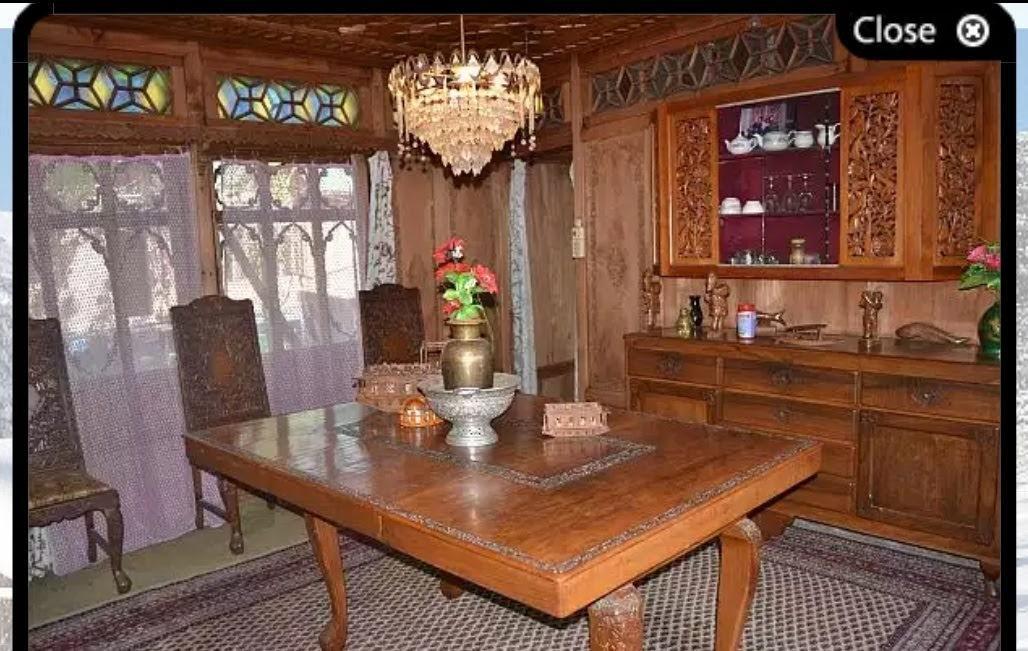House Boat New Manora Bed & Breakfast Srinagar  Exterior photo